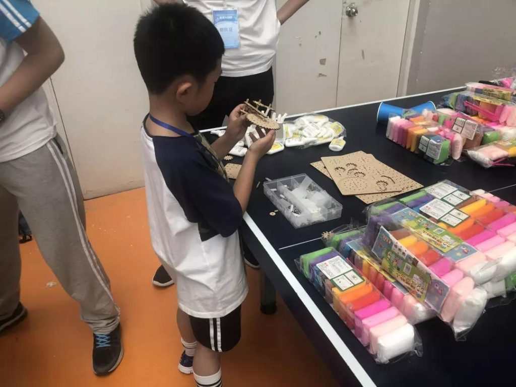 雷宇的支持,讓小選手們的作品更加精致美觀,令人贊嘆。