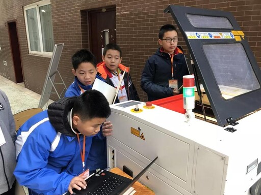 雷宇助力本次創客競賽現場賽