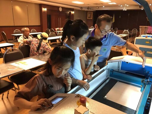 雷宇助力,首屆中泰少年創(chuàng)客馬拉松大賽完美收官!