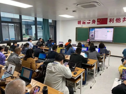 感受科技魅力沐浴科普陽光